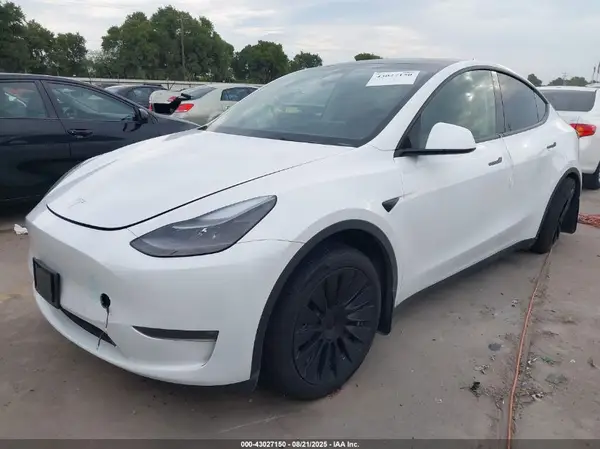 7SAYGDEE7RA289824 2024 TESLA MODEL Y - Image 2