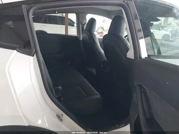 7SAYGDEE7RA289869 2024 TESLA MODEL Y - Image 8
