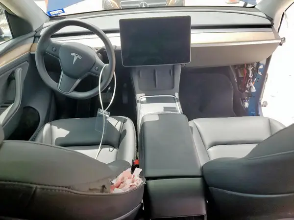 7SAYGDEE7RA295879 2024 TESLA MODEL Y - Image 8