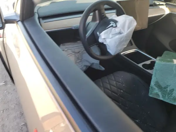 7SAYGDEE7RA300403 2024 TESLA MODEL Y - Image 8