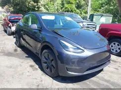 7SAYGDEE7RA305942 2024 TESLA MODEL Y