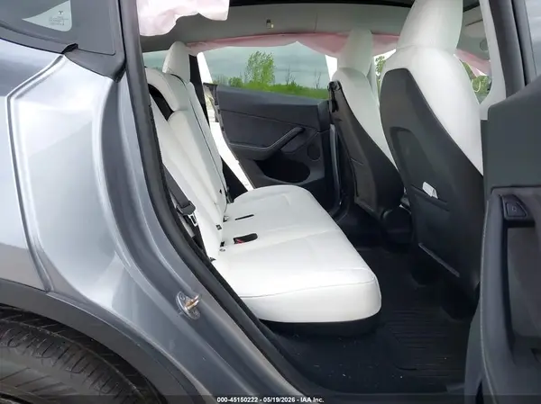 7SAYGDEE7RA314074 2024 TESLA MODEL Y - Image 8