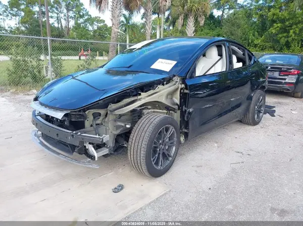 7SAYGDEE7RA321381 2024 TESLA MODEL Y - Image 2