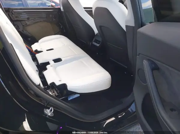 7SAYGDEE7RA321381 2024 TESLA MODEL Y - Image 8