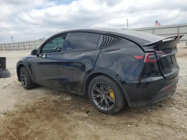 7SAYGDEE7RA323373 2024 TESLA MODEL Y - Image 2