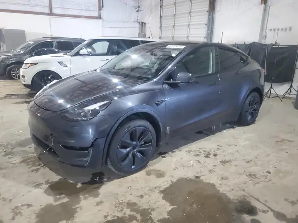 7SAYGDEE7RA323695 2024 TESLA MODEL Y - Image 1