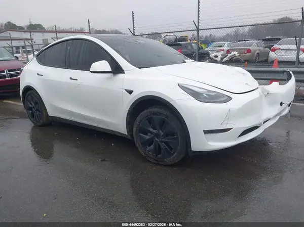 7SAYGDEE7RA325446 2024 TESLA MODEL Y - Image 1