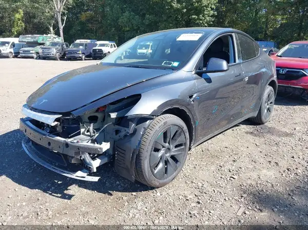 7SAYGDEE7RA333725 2024 TESLA MODEL Y - Image 2