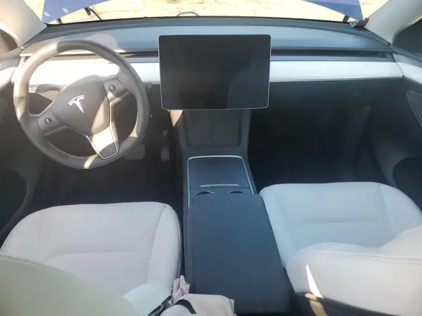7SAYGDEE7RF005563 2024 TESLA MODEL Y - Image 8