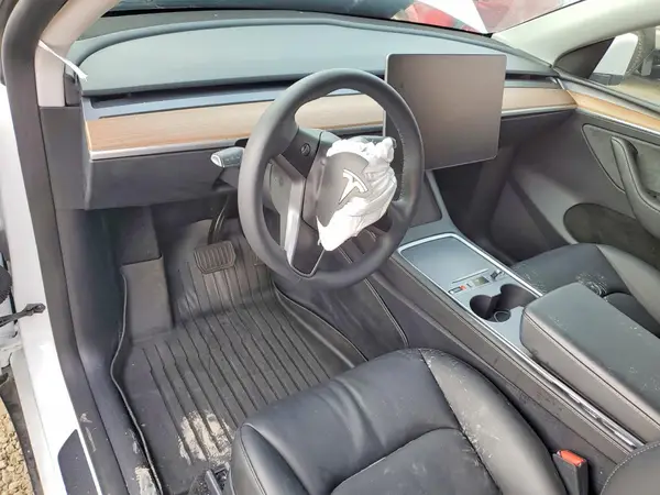 7SAYGDEE7RF058649 2024 TESLA MODEL Y - Image 8