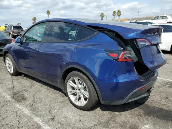 7SAYGDEE7RF062510 2024 TESLA MODEL Y - Image 2