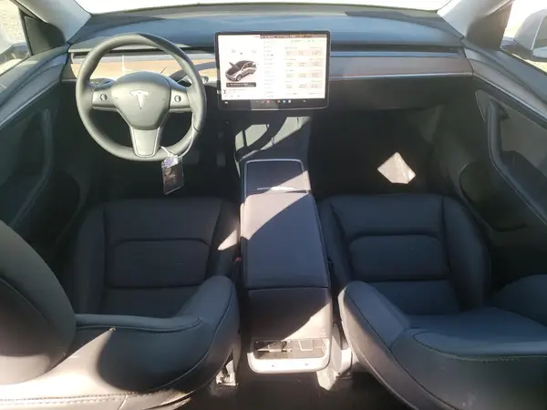 7SAYGDEE7RF070588 2024 TESLA MODEL Y - Image 8