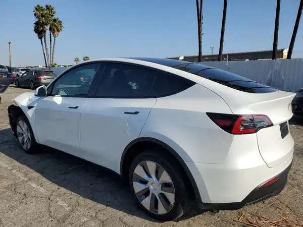 7SAYGDEE7RF079016 2024 TESLA MODEL Y - Image 2