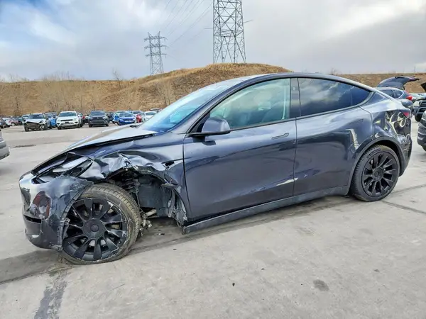 7SAYGDEE7RF079789 2024 TESLA MODEL Y - Image 1