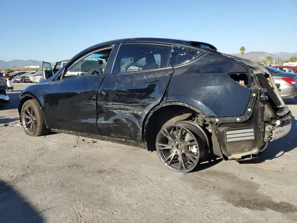 7SAYGDEE7RF108398 2024 TESLA MODEL Y - Image 2