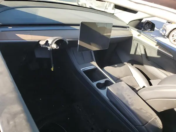 7SAYGDEE7RF108398 2024 TESLA MODEL Y - Image 8