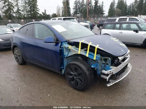 7SAYGDEE7RF115562 2024 TESLA MODEL Y - Image 1