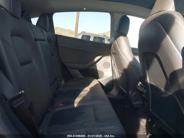 7SAYGDEE7RF120759 2024 TESLA MODEL Y - Image 8