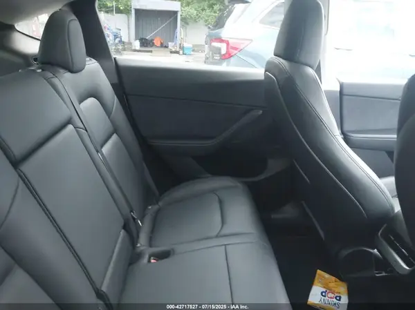 7SAYGDEE7RF130028 2024 TESLA MODEL Y - Image 8