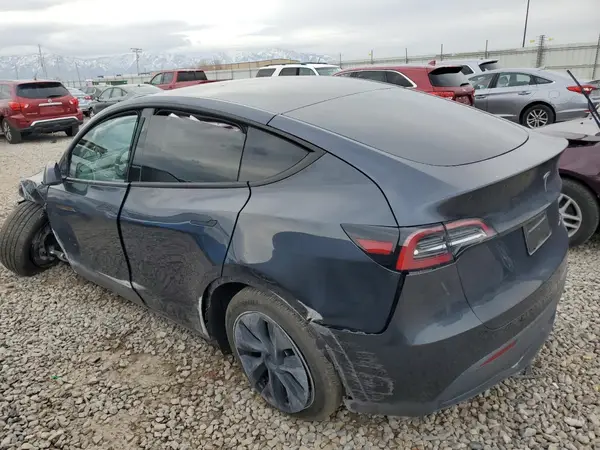 7SAYGDEE7RF158721 2024 TESLA MODEL Y - Image 2