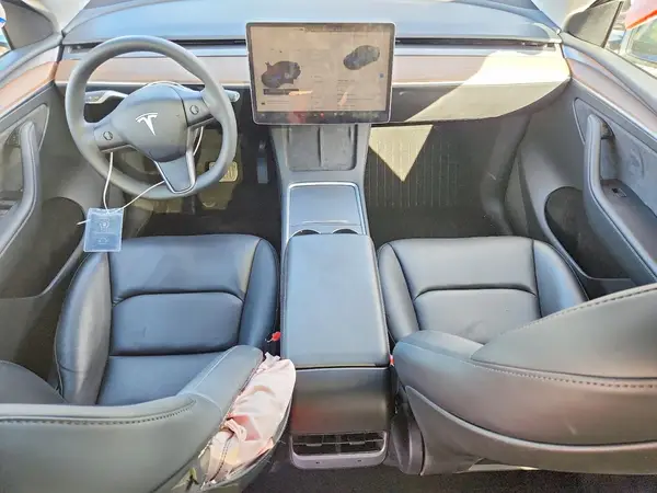 7SAYGDEE7RF159495 2024 TESLA MODEL Y - Image 8