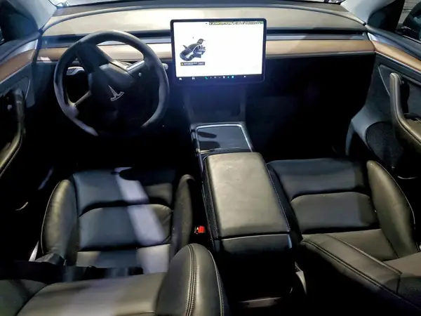 7SAYGDEE7RF160212 2024 TESLA MODEL Y - Image 8
