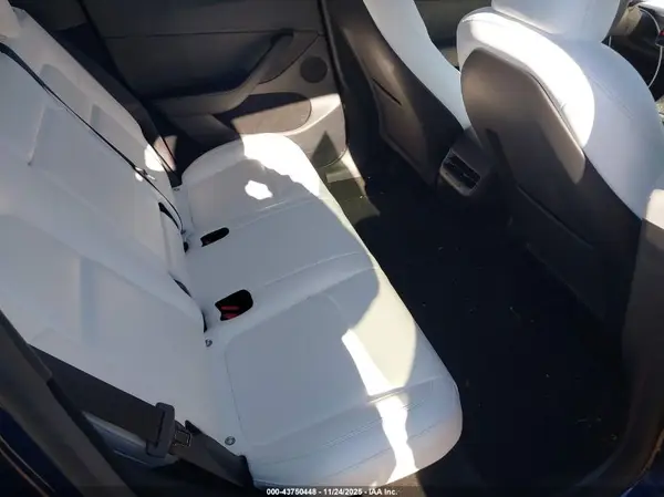 7SAYGDEE7RF171033 2024 TESLA MODEL Y - Image 8