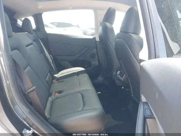 7SAYGDEE7RF182288 2024 TESLA MODEL Y - Image 8