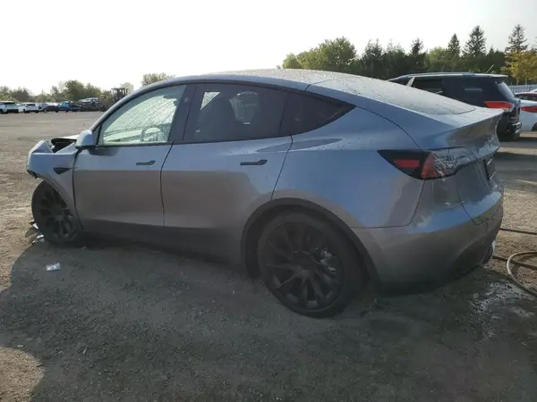 7SAYGDEE7RF182680 2024 TESLA MODEL Y - Image 2