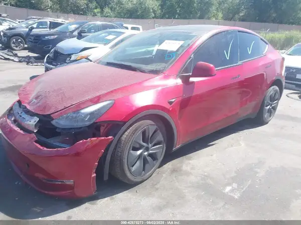 7SAYGDEE7RF192111 2024 TESLA MODEL Y - Image 2