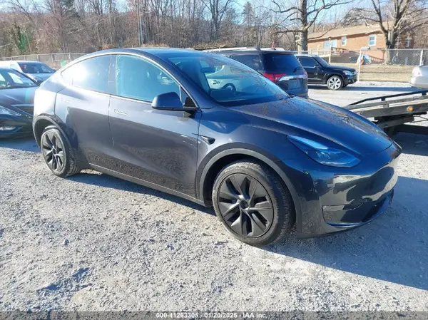 7SAYGDEE7RF199673 2024 TESLA MODEL Y - Image 1