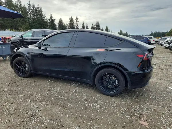 7SAYGDEE7RF201728 2024 TESLA MODEL Y - Image 2