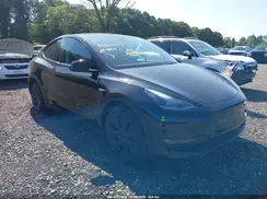 7SAYGDEE7RF208243 2024 TESLA MODEL Y