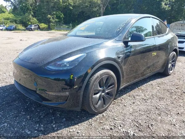 7SAYGDEE7RF208243 2024 TESLA MODEL Y - Image 2