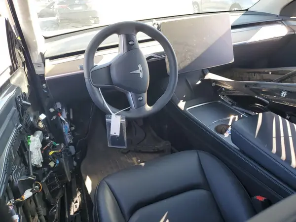 7SAYGDEE7RF985859 2024 TESLA MODEL Y - Image 8