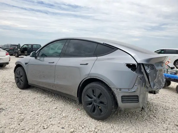 7SAYGDEE7SA344620 2025 TESLA MODEL Y - Image 2