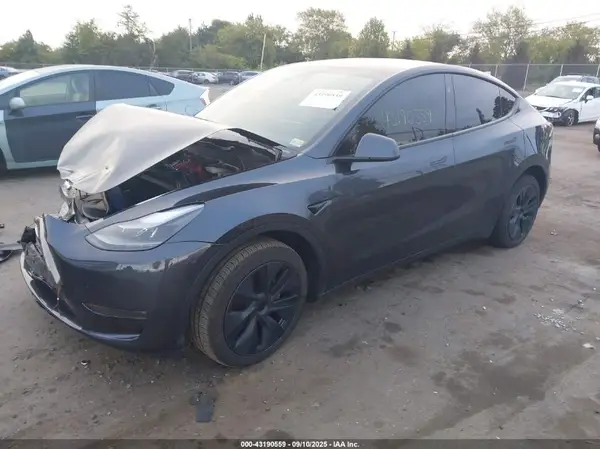 7SAYGDEE7SA346643 2025 TESLA MODEL Y - Image 2