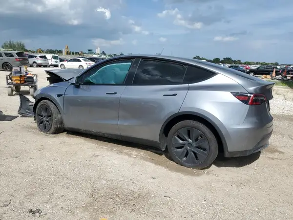 7SAYGDEE7SA348733 2025 TESLA MODEL Y - Image 2