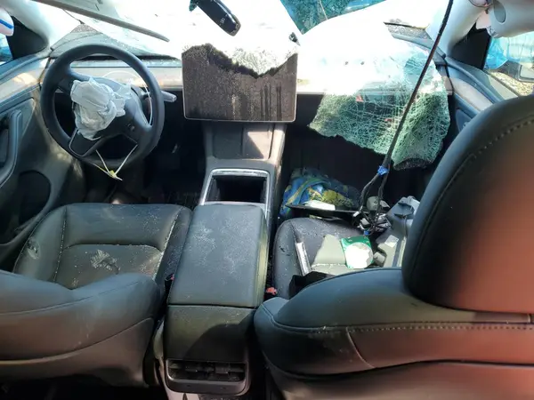7SAYGDEE7SA348733 2025 TESLA MODEL Y - Image 8