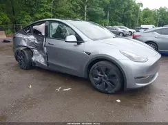 7SAYGDEE7SA350580 2025 TESLA MODEL Y