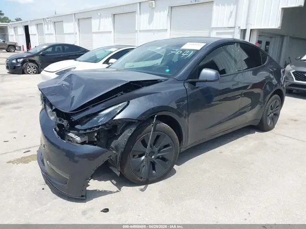 7SAYGDEE7SA367041 2025 TESLA MODEL Y - Image 2