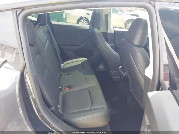 7SAYGDEE7SA367041 2025 TESLA MODEL Y - Image 8