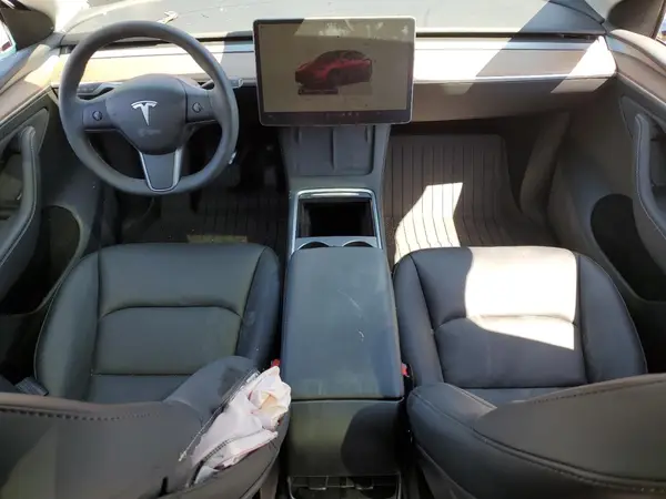 7SAYGDEE7SF218826 2025 TESLA MODEL Y - Image 8
