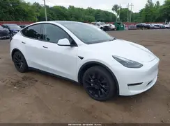 7SAYGDEE7SF220138 2025 TESLA MODEL Y