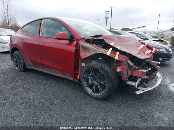 7SAYGDEE7SF225369 2024 TESLA MODEL Y - Image 1