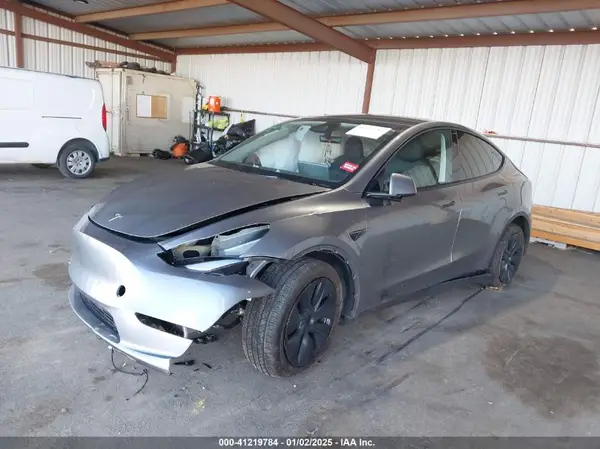7SAYGDEE7SF245833 2025 TESLA MODEL Y - Image 2