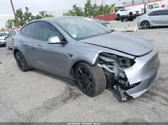 7SAYGDEE7SF247212 2025 TESLA MODEL Y