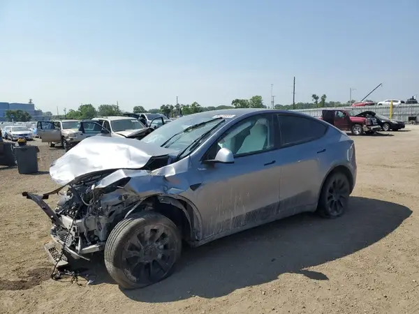 7SAYGDEE7SF254659 2025 TESLA MODEL Y - Image 1