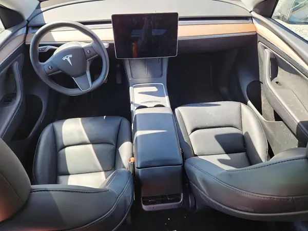 7SAYGDEE7SF265547 2025 TESLA MODEL Y - Image 8
