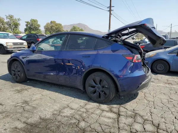 7SAYGDEE7SF276144 2025 TESLA MODEL Y - Image 2